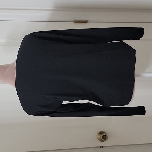 Theory Size S Black Long Sleeve Bubble Front Blouse with Offset Front Seam. EUC - Picture 5 of 12